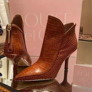 LOUISE et CIE Lo-Viveca Booties *Brand New